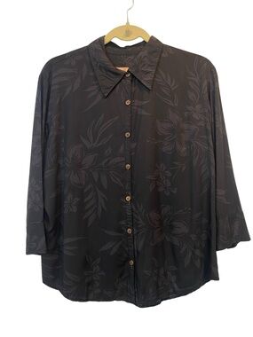 Caribbean Joe Women size L Floral Black Gray Vacation Tropical button up shirt